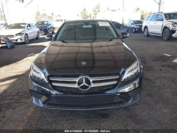 Mercedes Klasa C W205 2019 Mercedes-Benz Klasa C 2019 Mercedes-Benz C-Class C 300 Sedan 2.0 Benzyna, zdjęcie 7