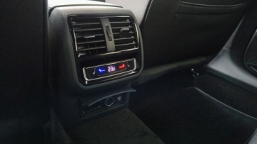 Volkswagen Arteon Fastback Facelifting 2.0 TDI 200KM 2022 Volkswagen Arteon Shooting Brake 2.0TDI 200KM 4x4, zdjęcie 35