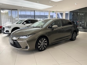 Toyota Corolla XII Sedan 1.8 Hybrid 122KM 2022 Toyota Corolla Executive / 1 właściciel / Salon Po