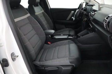 Citroen C4 III SUV 1.2 PureTech 130KM 2022 Citroen C4 1.2 PureTech, Salon Polska, zdjęcie 8
