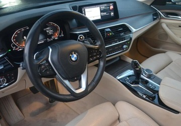 BMW Seria 5 G30-G31 Limuzyna 530i 252KM 2019 BMW Seria 5 20d xDrive Sport Line Dealer BMW Bonkowscy Dostawa pod dom w c, zdjęcie 5