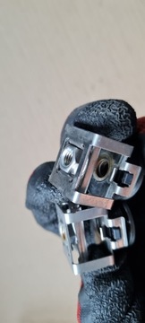 SQ5 85 8R КРЕПЛЕНИЕ РУЧКИ ПОДЪЕМА КРЮК ЛАМПЫ РЕГУЛИРОВОЧНЫЙ ВИНТ A4 B8 S4