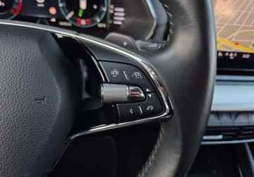 Skoda Octavia IV Kombi Plug-in 1.4 TSI iV Plug-In Hybrid 204KM 2021 Skoda Octavia 1.4iV PHEV 204 KM Style DSG Matrix KessyFull ACC Head-up Vir, zdjęcie 22