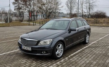 Mercedes Klasa C W204 Limuzyna 3.0 350 CDI BlueEFFICIENCY 231KM 2010 Mercedes-Benz Klasa C 3,0CDI (231KM) Automat Bezwypadkowy 3.0 Diesel 231KM