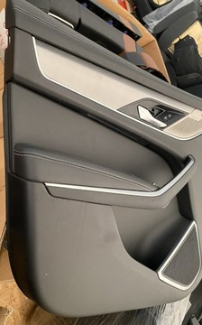 JAGUAR F-PACE X761 LIFT 2021 ЛЕВАЯ ОБИВКА БОКОВОЙ ДВЕРИ БОКОВАЯ ПЕРЕДНИЙ МЕРИДИАН