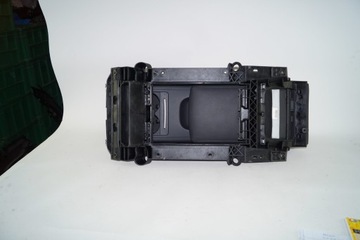 AUDI A8 4H D4 LOKETNÍ OPĚRKA ZADNÍ 4H0885075C 6PS KŮŽE