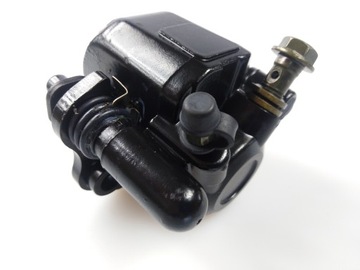 ЗАДНИЙ ТОРМОЗНОЙ СУППОРТ ATV 50/110/125 ЧЕРНЫЙ HB