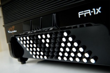 ROLAND FR-1X AKORDEON CYFROWY 72 basy CZARNY | w 24h