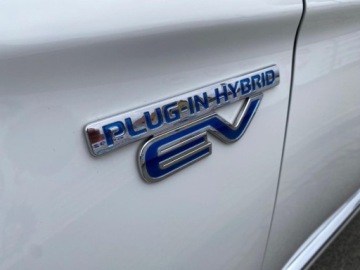 Mitsubishi Outlander III SUV PHEV Facelifting 2020 2.4 PHEV 224KM 2021 Mitsubishi Outlander HYBRYDA PHEV AUTOMAT NAWIGACJA LEDY KAMERA SKORY 4X4, zdjęcie 12