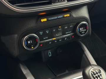 Ford Focus IV Kombi 1.0 EcoBoost 125KM 2019 Ford Focus Active / LED / Podgrzewana szyba czołow, zdjęcie 21