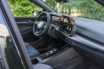 Volkswagen Golf VIII R Facelifting 2.0 TSI 333KM 2026 Volkswagen Golf R 2.0 TSI 4Motion 333 KM DSG, zdjęcie 35