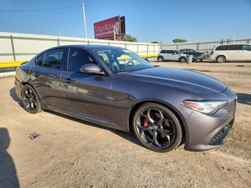 Alfa Romeo Giulia II 2017 Alfa Romeo Giulia Ti 2017 2.0l 2.0 Benzyna 280KM, zdjęcie 4