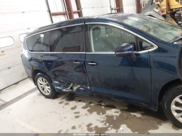 Chrysler Pacifica II 2021 Chrysler Pacifica 2021, Touring L, AWD, 3.6L, od ubezpieczalni. 3.6, zdjęcie 6