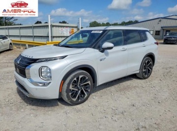 Mitsubishi Outlander III 2023 Mitsubishi Outlander Sel 2023 2.4 Hybryda 131KM