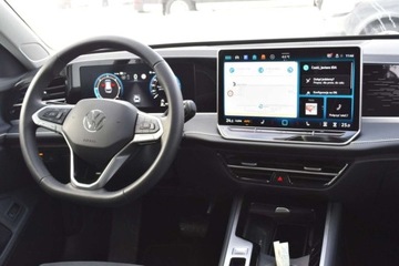 Volkswagen Passat B8 Variant Facelifting 2.0 TDI SCR 150KM 2025 Volkswagen Passat 2.0TDI DSG Elegance HAK IQ.Drive 17 Masaz Biala Perla VA, zdjęcie 2