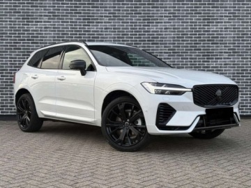 Volvo XC60 II 2026 VOLVO XC60 B5 AWD Ultra Black Edition Suv 2.0 (264KM) 2026, zdjęcie 3