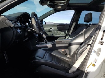Mercedes Klasa E W212 2014 Mercedes-Benz Klasa E 63 AMG-S 2014 5.5l 5.5 Benzyna 577KM, zdjęcie 7