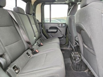 Jeep Gladiator 2022 Jeep Gladiator Sport 2022 3.6 Benzyna 285KM, zdjęcie 10