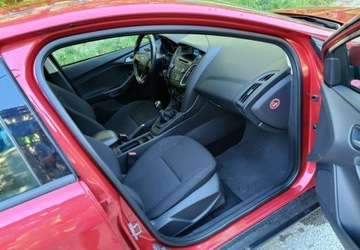 Ford Focus III Sedan Facelifting 1.0 EcoBoost 100KM 2015 Ford Focus Ford Focus 1.0 EcoBoost 99g Trend Benzyna 100KM, zdjęcie 15