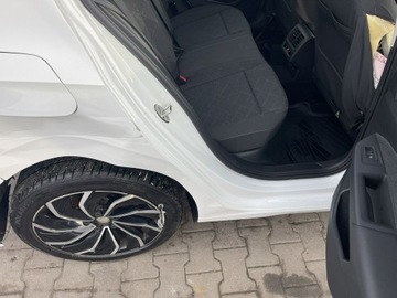 Volkswagen Golf VIII Hatchback 1.5 TSI EVO 130KM 2022 Volkswagen Golf Podgrzewanie Klimatronik Virtual, zdjęcie 4