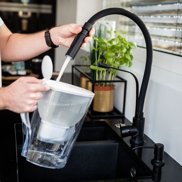 РУЧКА С ВЫДВИЖНЫМ КУХОННЫМ ИЗЛИКОМ