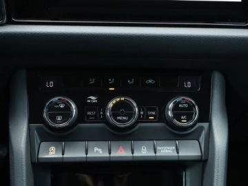 Skoda Kodiaq I SUV Facelifting 2.0 TDI SCR 150KM 2022 Skoda Kodiaq 2.0 TDI, Salon Polska, 1. Właściciel, zdjęcie 12