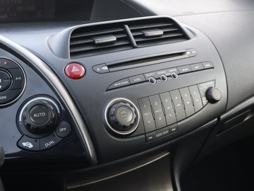 Honda Civic VIII Hatchback 3d 1.8 i-VTEC 140KM 2007 Honda Civic 1.8, Klima, Klimatronic, Tempomat, zdjęcie 11