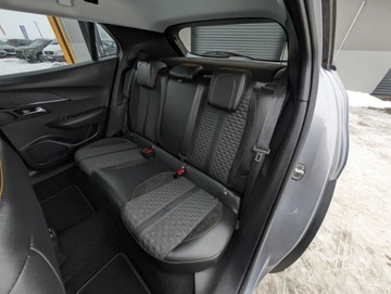 Peugeot 2008 II SUV 1.2 PureTech 130KM 2022 Peugeot 2008 Rezerwacja 1.2 Benzyna 130KM, zdjęcie 36