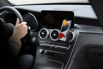 Автомобильный держатель BRODIT для Apple iPhone 13