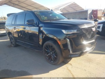 Cadillac Escalade III 2022 Cadillac Escalade ESV 4WD PREMIUM LUXURY, 2022r., 4x4, 6.2L 6.2 Benzyna, zdjęcie 1