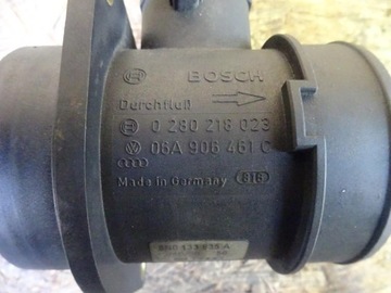 AUDI TT 8N 1.8T 1.8 TURBO VÁHA VZDUCHU 06A906461C 0280218023 8N0133835A