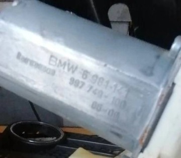 BMW 5 E60 E61 03-10R - ZVEDÁK OKNO LEVÝ PŘEDNÍ 6981141