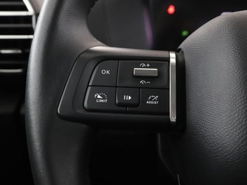 Citroen C4 III SUV 1.2 PureTech 130KM 2020 Citroen C4 klima auyo navi kamera i czujniki, zdjęcie 30