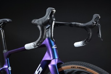 Полностью карбоновый гравийный велосипед RINOS Sandman 5.0 Shimano Ultegra R8000