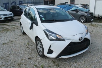 Toyota Yaris III 2018 Toyota Yaris ROK 2018 POJ 1,0 72KM, zdjęcie 2