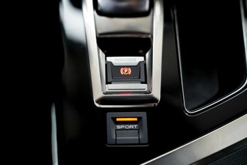 Peugeot 5008 II Crossover Facelifting 1.6 PureTech 180KM 2021 Peugeot 5008 GT kamera Skora adc Nawi PANORAMA bli, zdjęcie 28