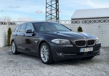 BMW Seria 5 F10-F11 Touring 525d 218KM 2011 BMW Seria 5 BMW Seria 5 525d 2.0 Diesel 218KM