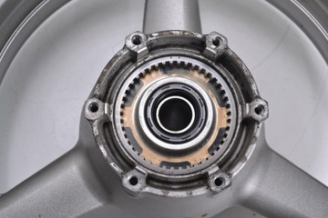 Обод возле задней части Yamaha TDM 900 02-12