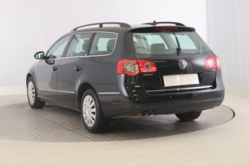Volkswagen Passat B6 Variant 1.9 TDI PDE 105KM 2007 VW Passat 1.9 TDI, Klima, Klimatronic, Tempomat, zdjęcie 3