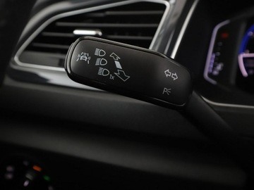 Volkswagen T-Roc I SUV 1.5 TSI ACT 150KM 2018 Volkswagen T-Roc Carat skóra panorama virtual, zdjęcie 34