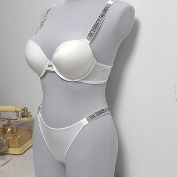 Victoria's Secret komplet bielizny biały rozmiar 75B