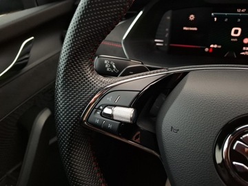 Skoda Octavia IV RS Kombi 2.0 TDI SCR 200KM 2022 Skoda Octavia RS 2.0 TDI / 200KM, 4x4 DSG, LED Mat, zdjęcie 14