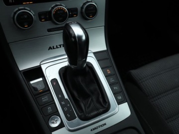 Volkswagen Passat B7 Variant 2.0 TDI CR DPF BlueMotion 170KM 2012 VW Passat 2.0 TDI, Salon Polska, 167 KM, 4X4, zdjęcie 15