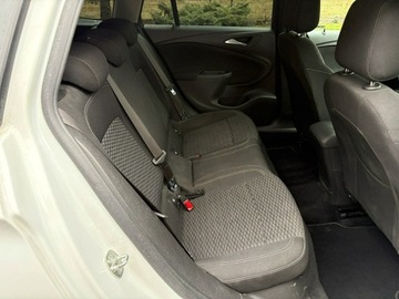 Opel Astra K Sports Tourer 1.4 Turbo 150KM 2017 Opel Astra kombi 1.4 150 KM Climatronic FV23%, zdjęcie 13