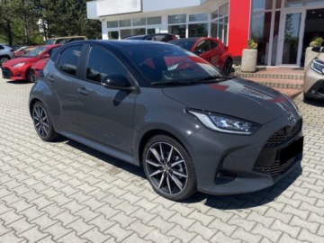 Toyota Yaris IV Hatchback Facelifting 1.5 Hybrid Dynamic Force 130KM 2026 Od ręki - GR Sport 1.5 Hybrid 130KM | Podgrzewane fotele!, zdjęcie 2