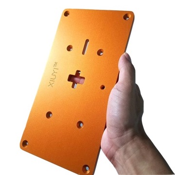 Электрический лобзик со столешницей