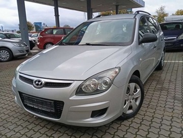 Hyundai i30 I CW Facelifting 1.4 DOHC 109KM 2010 Hyundai i30 1.4i 16v PROSTA benzyna KLIMATYZACJA stan IDEALNY BEZ rdzy 1.4