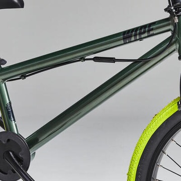 Btwin Wipe 500 20-дюймовый велосипед BMX