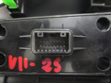 ПАНЕЛЬ УПРАВЛЕНИЯ HYUNDAI TUCSON III 93710-D7400TRY