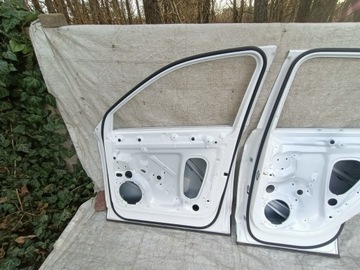 AUDI Q5 80A DVEŘE PŘEDNÍ PRAVÉ ZADNÍ KIELCE GLIWICE